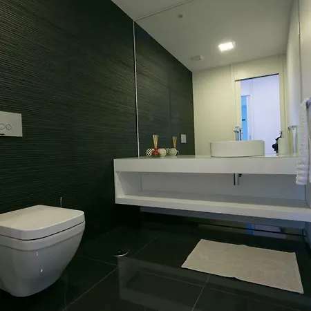 Spacious Luxury Holiday Apartment With A Great View, Funchal, Free Wifi And Parking Exterior foto